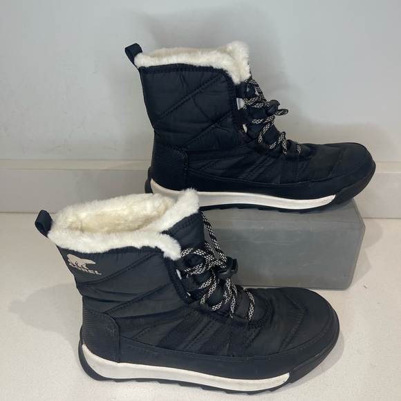 SOREL WHITNEY II white fur black WINTER BOOT waterproof toggle big girl sz 4 - Picture 1 of 15
